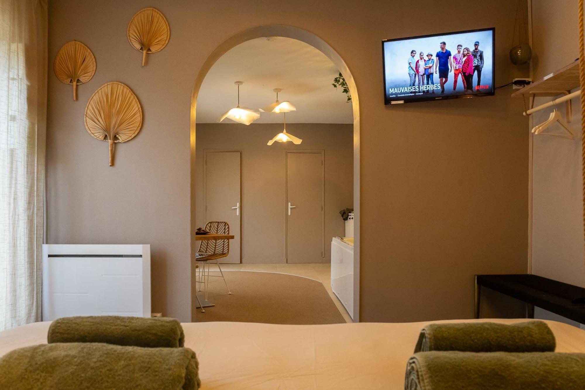 Love Room Suite Bali - Auray En Bretagne Brech Exterior foto